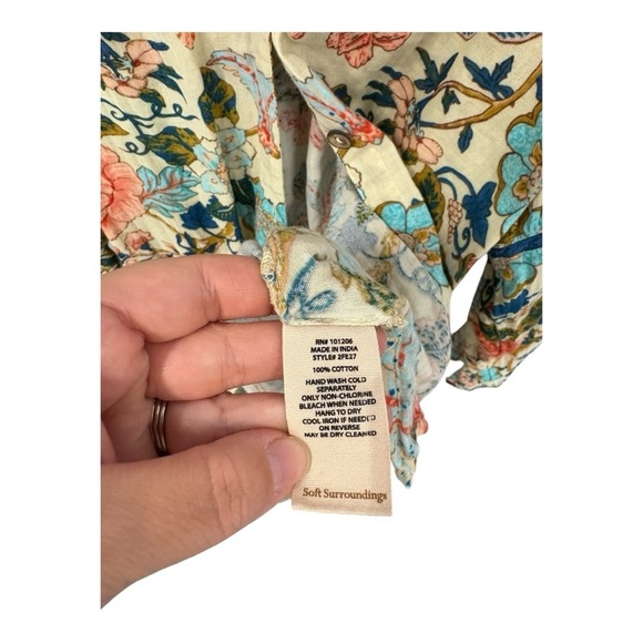 Soft Surroundings Women's Ecru Multi Floral Button-Up Bisonette Gauze size Large - Picture 6 of 7